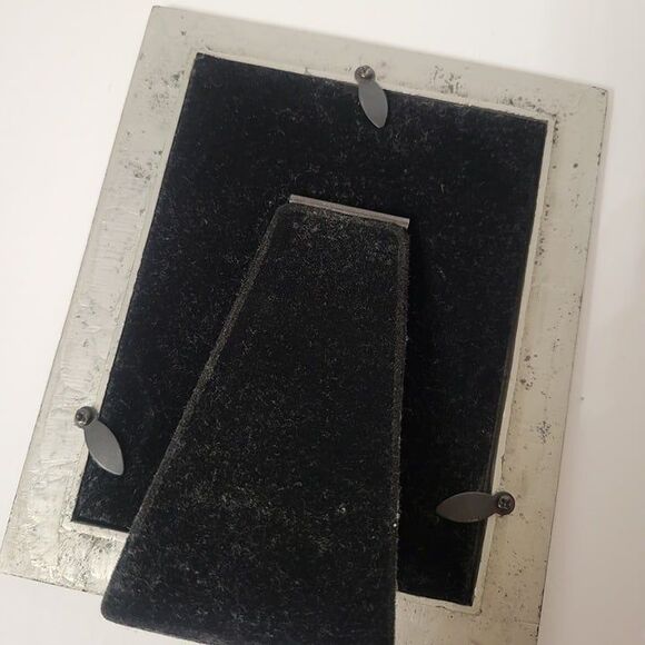 1997 Pewter Carr Frames for 3"x 4" Photo Easel Back Embossed Trim & Baby Shoes - Picture 4 of 4